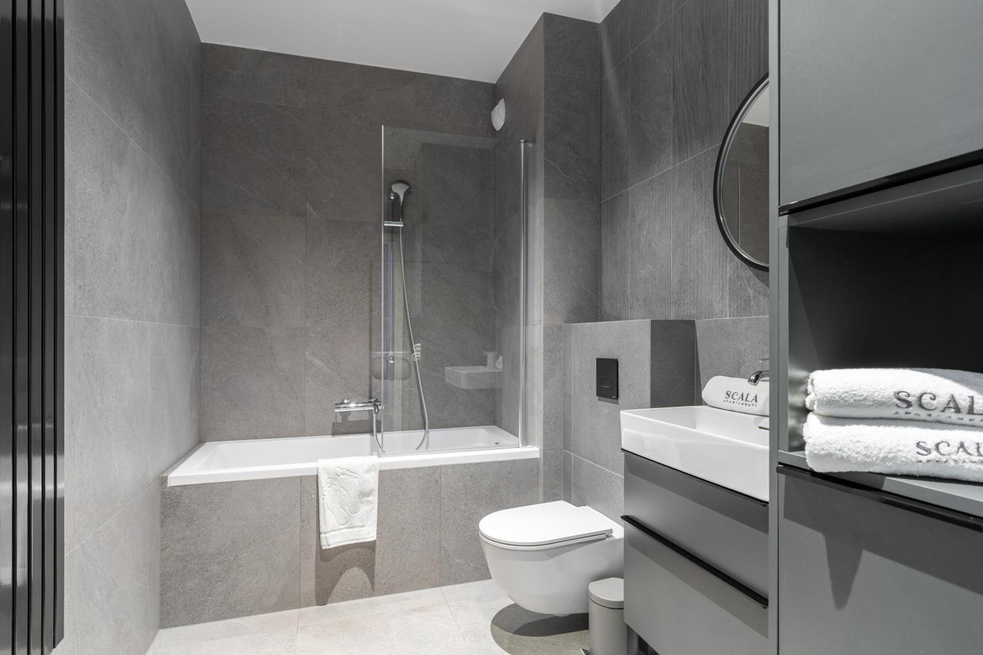 Scala 60C City Center Apartments With Parking By Lion Apartments 그단스크 외부 사진